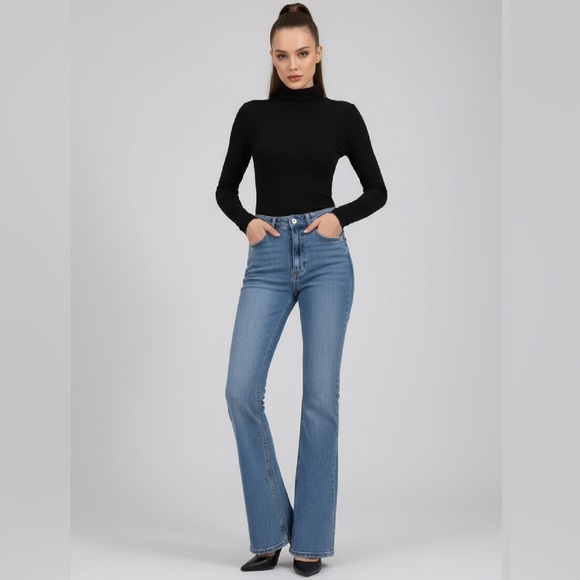 ASOS Design High Rise Flare Jeans - Picture 1 of 5